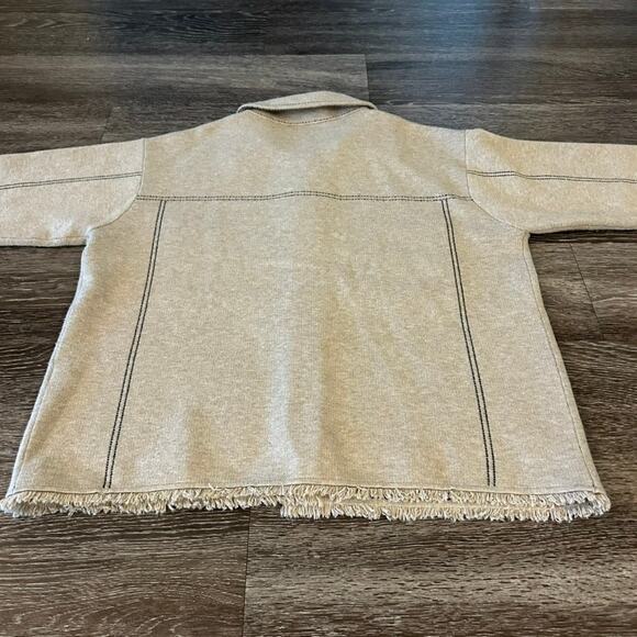 EUC Elliott Lauren Beige Top Stitch Button Front Sweater Jacket Sz M Fringe Hem - Picture 16 of 16
